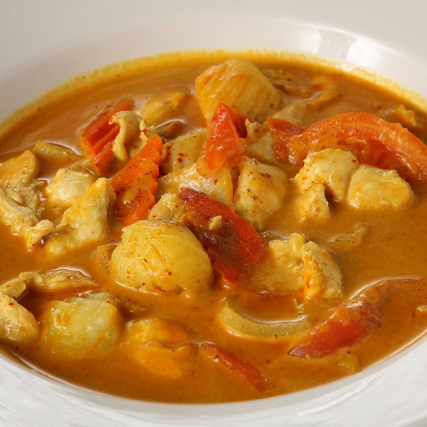 Order C3. Yellow Curry food online from Red Curry Thai Cuisine store, Dallas on bringmethat.com
