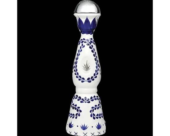 Order Clase Azul Reposado Tequila 750ml food online from Pacific Liquor Market store, Bell Gardens on bringmethat.com