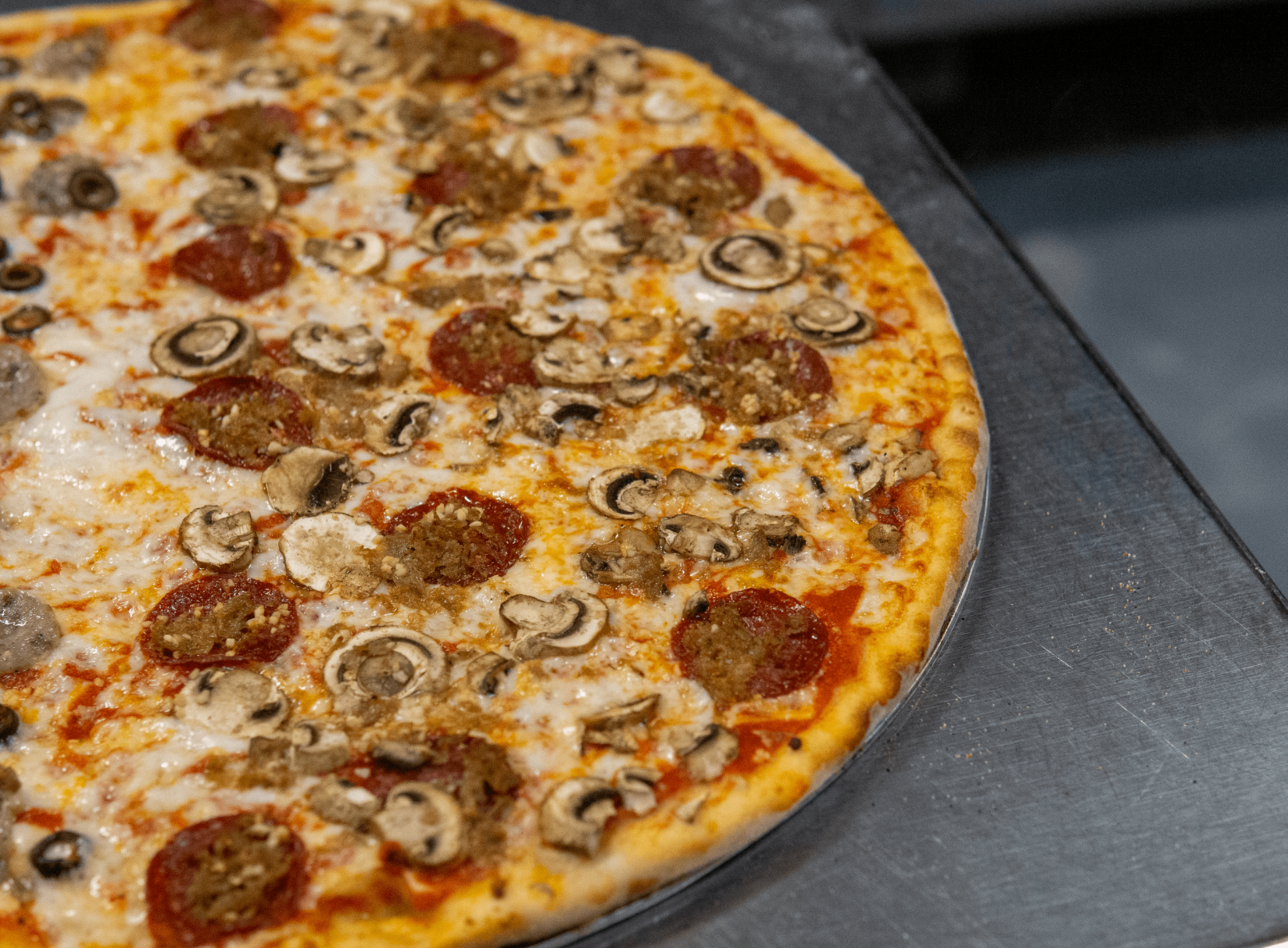 Order Indianapolis Pizza food online from Speederia Pizzeria store, Redwood City on bringmethat.com