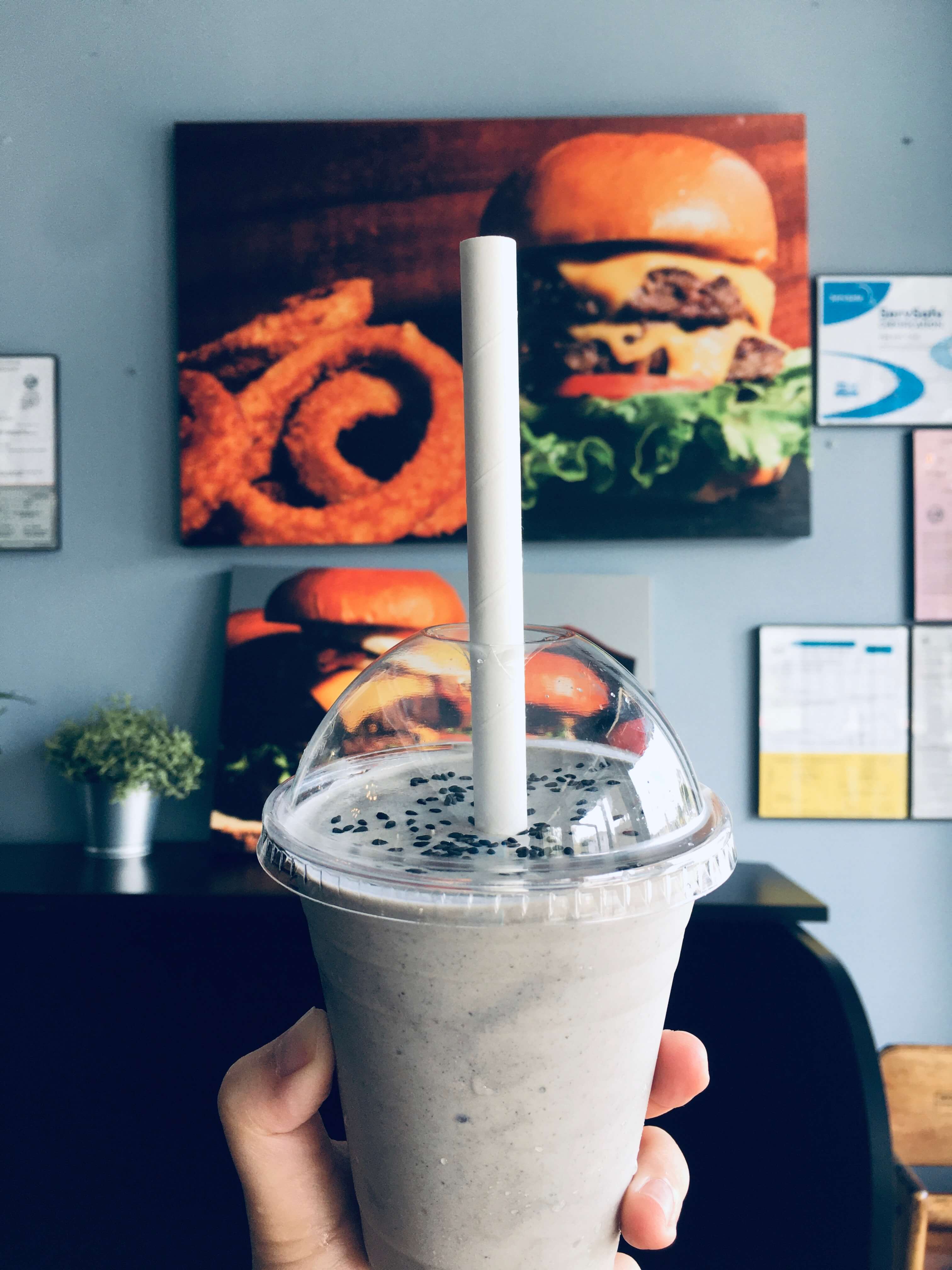 Order Milkshake food online from Foodee Burger store, San Francisco on bringmethat.com