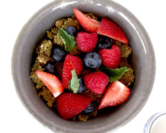 Order Matcha Granola Bowl food online from Marie Callenders Bakery and Cafe store, Los Angeles on bringmethat.com