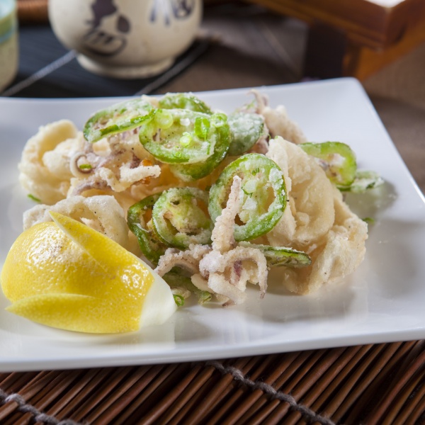 Order Calamari Tempura food online from Sushi Dan store, Studio City on bringmethat.com