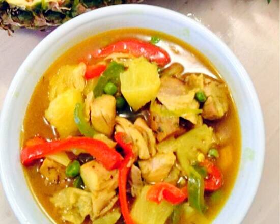 Order Thai Pineapple Curry Chicken food online from East China store, Aurora on bringmethat.com