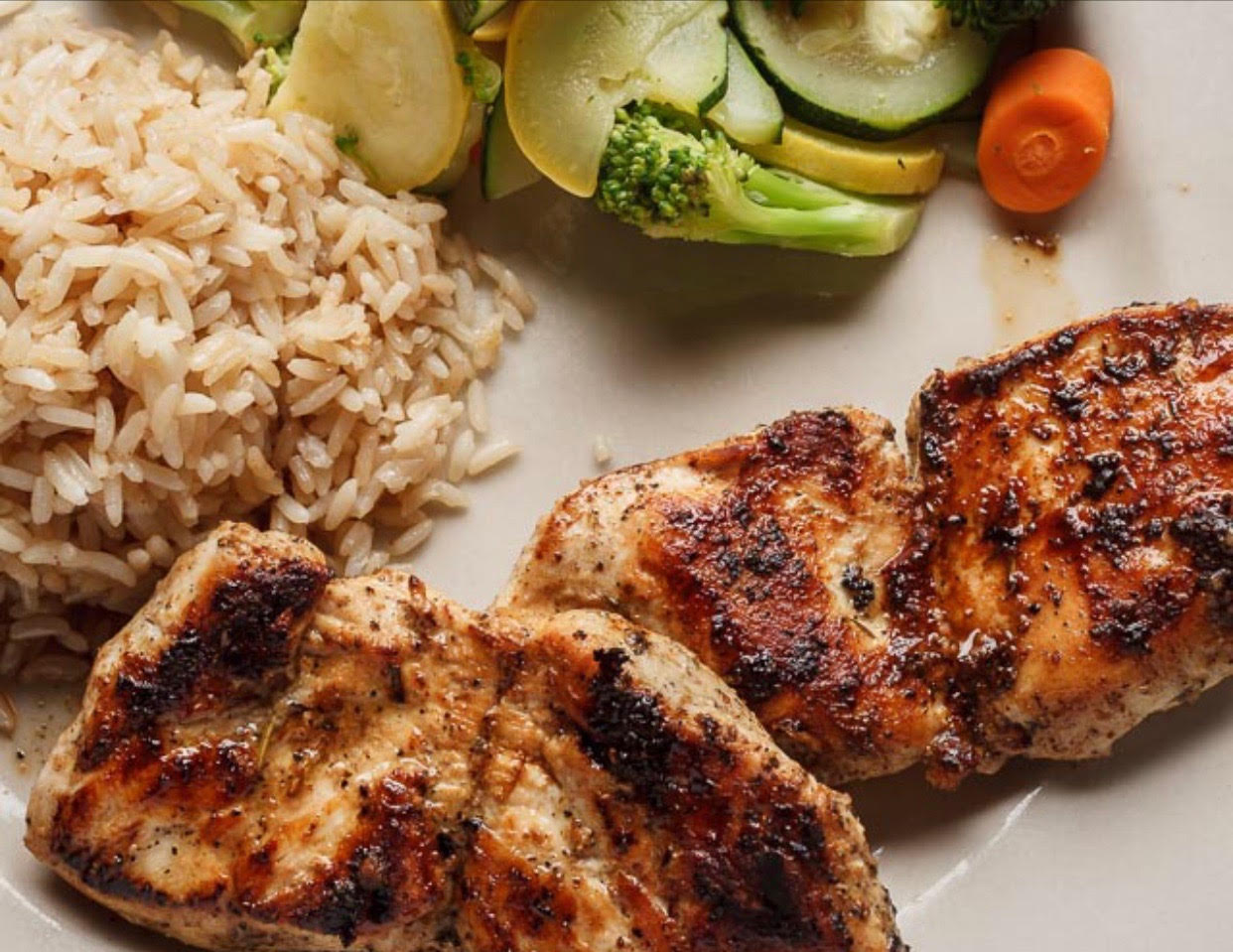 Order Grilled Chicken Breast Dinner food online from Big Mike's Sports Bar & Grill store, Denham Springs on bringmethat.com