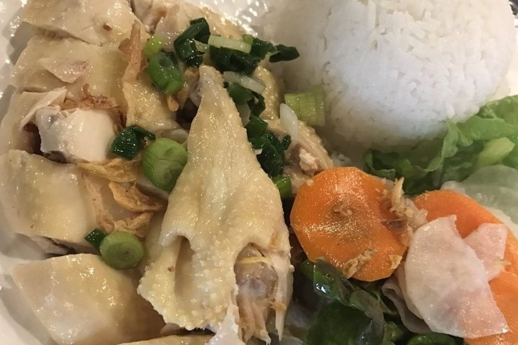 Order 13 - Steamed Chicken with Rice - 越式香草蒸雞飯 - Cơm Thịt Gà Luộc food online from Pho Element store, San Mateo on bringmethat.com
