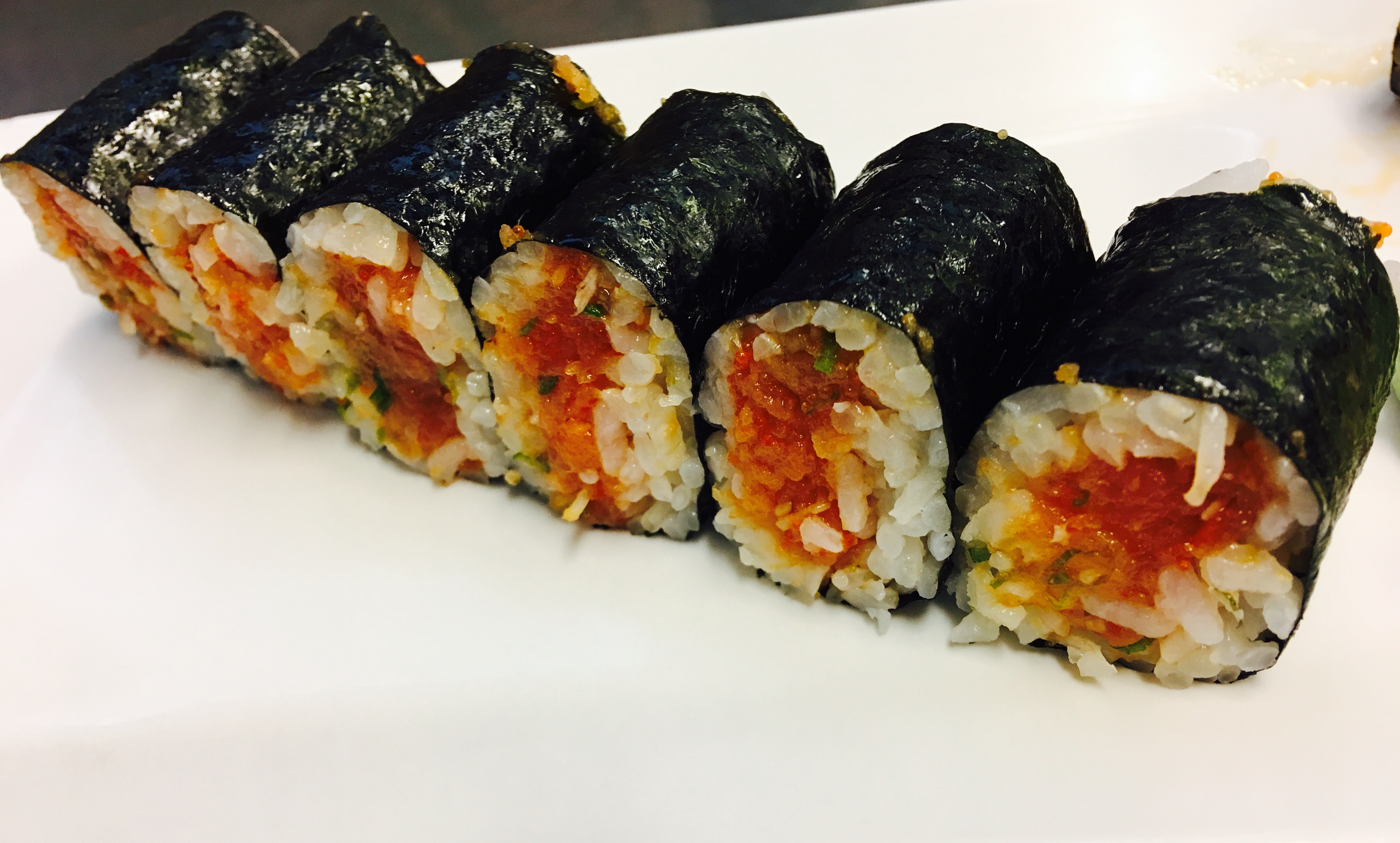 Order Spicy Tuna Roll food online from Asakuma Sushi Delivery-Marina Del Rey store, Los Angeles on bringmethat.com