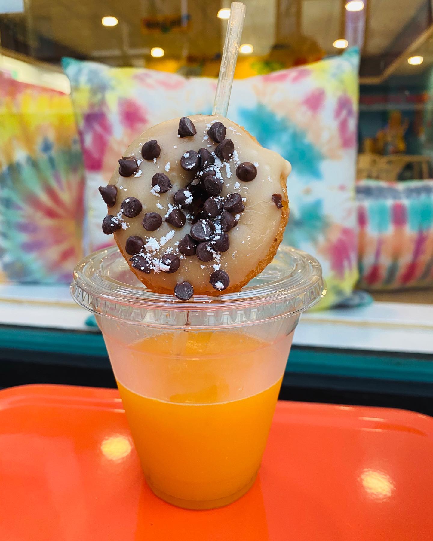 Order 12 oz. Orange Juice food online from Peace Love And Little Donuts store, Cincinnati on bringmethat.com