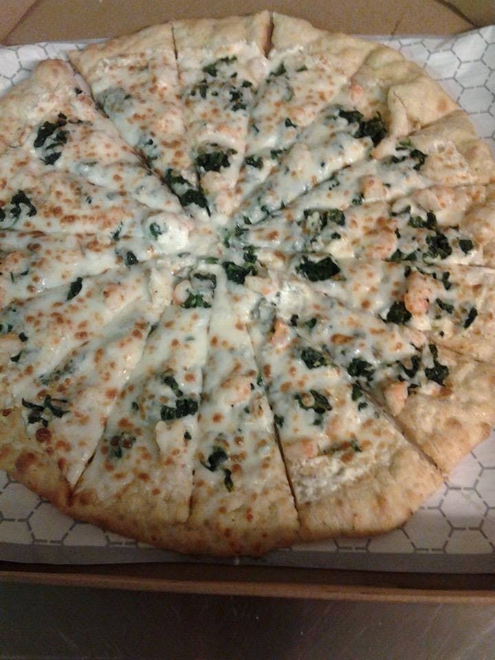Order Chicken & Spinach Alfredo Pizza - Small 10'' food online from Pizza Chef store, Guyton on bringmethat.com