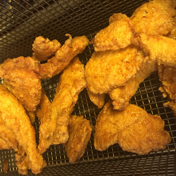 Order Chicken Tenders food online from Pigs On A Wing store, Lindenhurst on bringmethat.com