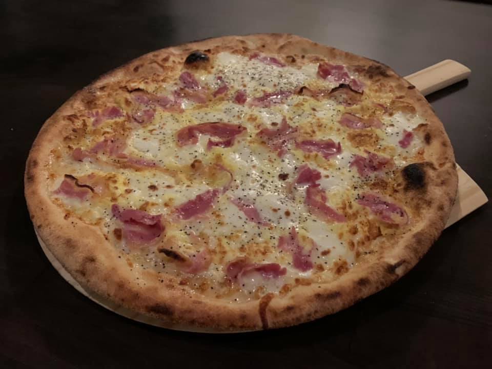 Order Carbonara Pizza food online from Pizzeria Bruno store, Sutton on bringmethat.com
