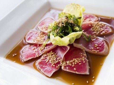 Order Tuna Tataki food online from Sake Japanese House store, Mebane on bringmethat.com