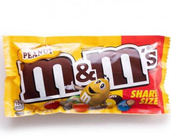 Order M&M Peanut King Size food online from Aisle 1 store, Lincoln on bringmethat.com