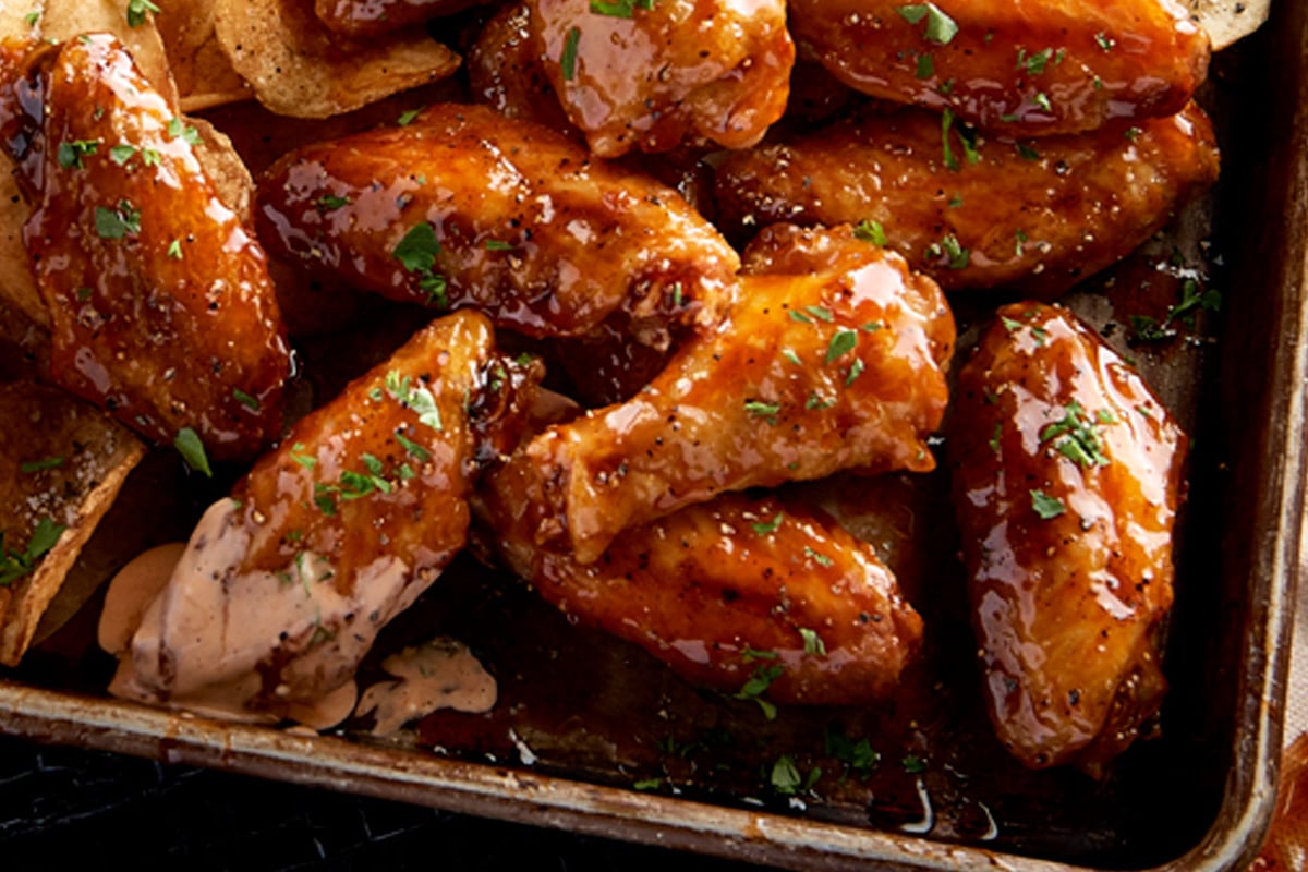 Order Classic Wings food online from Champps store, Lansing on bringmethat.com