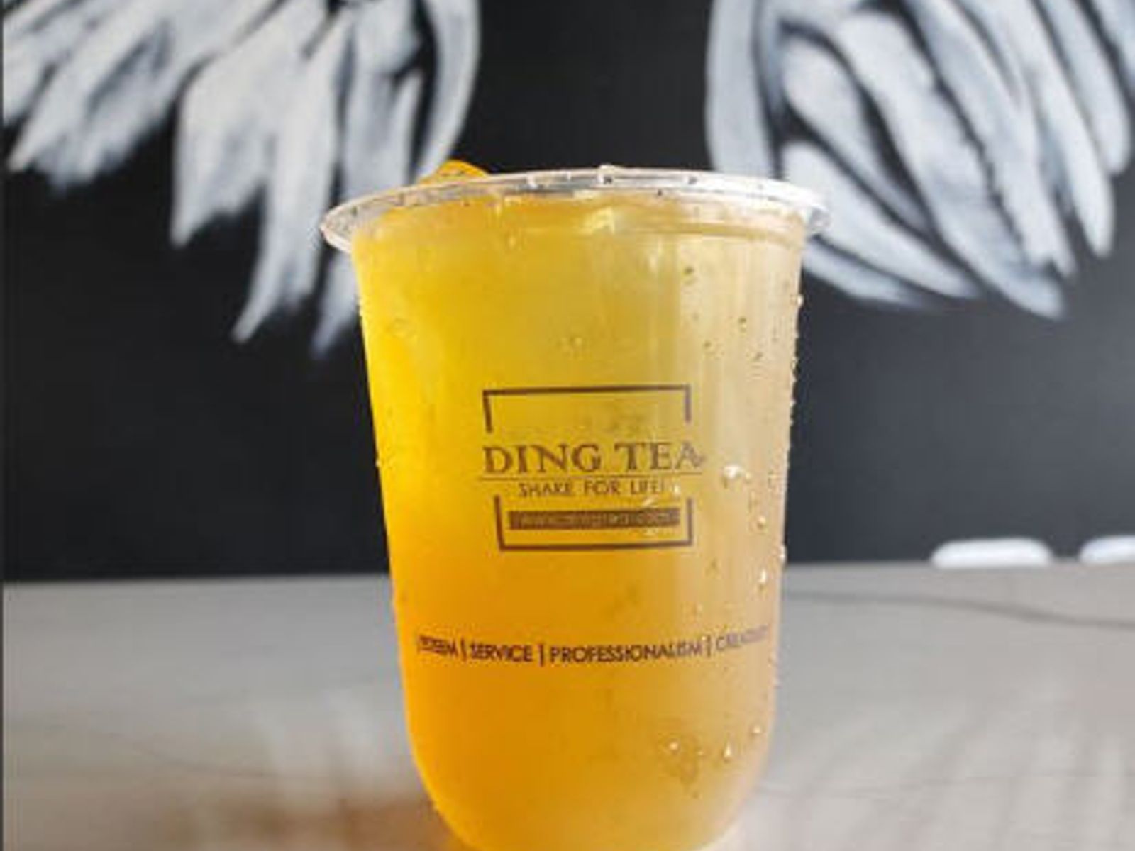Order Lychee Tea food online from Ding Tea Carson store, Carson on bringmethat.com