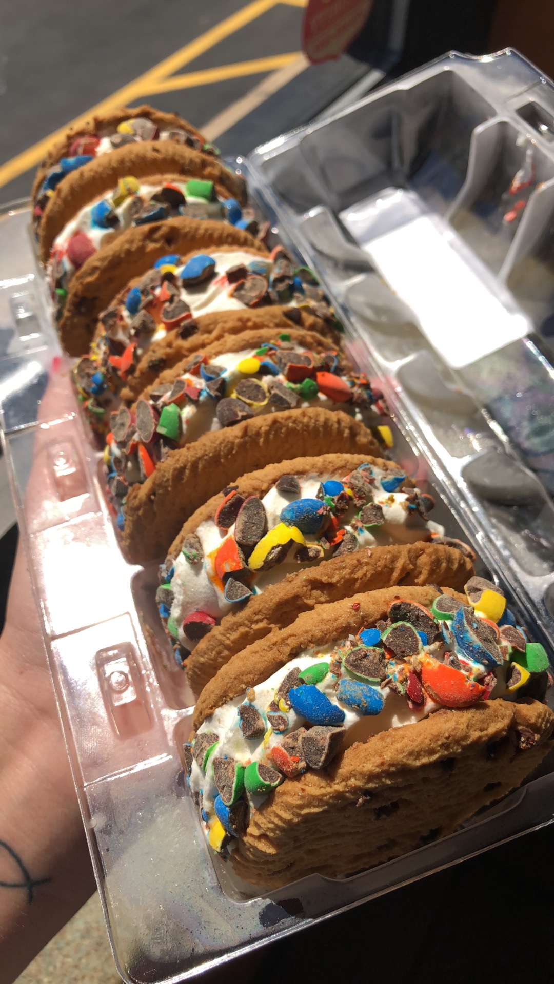 Order 6 pack of Ice Cream Sandwiches food online from Kasa Pizza store, Cresco on bringmethat.com