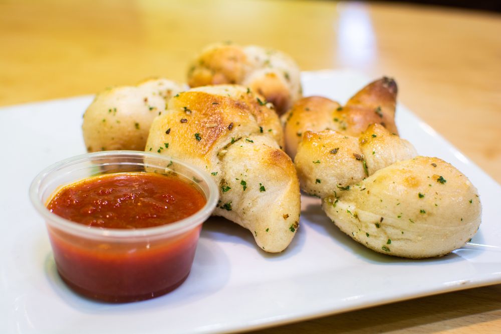 Order Garlic Knots food online from Broadway pizza & restaurant store, New York on bringmethat.com
