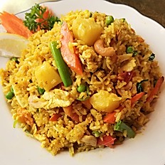 Order Pineapple Fried Rice food online from Pad Thai Restaurant store, Fairbanks on bringmethat.com