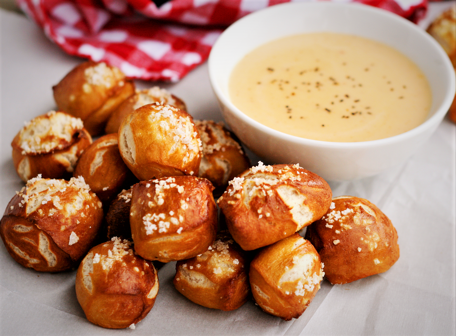 Order Pretzel Bites food online from Lucky Dog Tavern and Grille store, Mason on bringmethat.com
