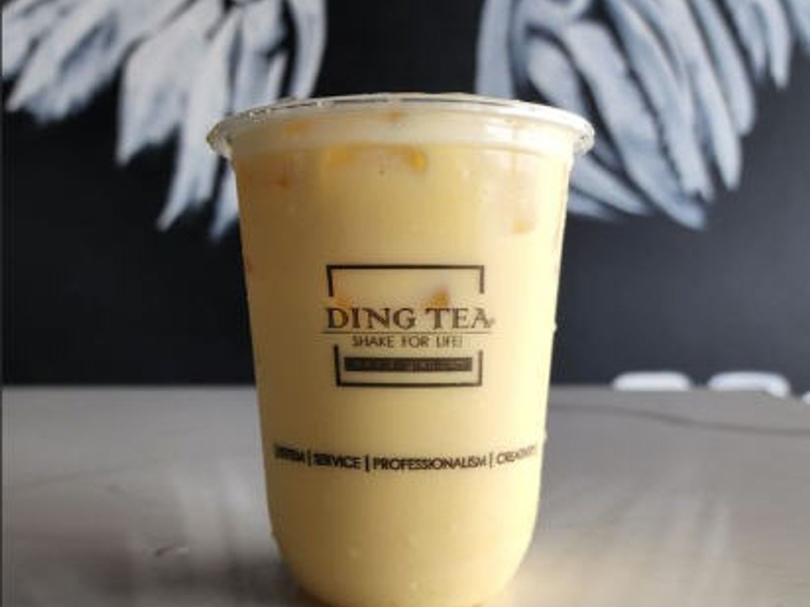 Order Mango Green Milk Tea food online from Ding Tea Carson store, Carson on bringmethat.com