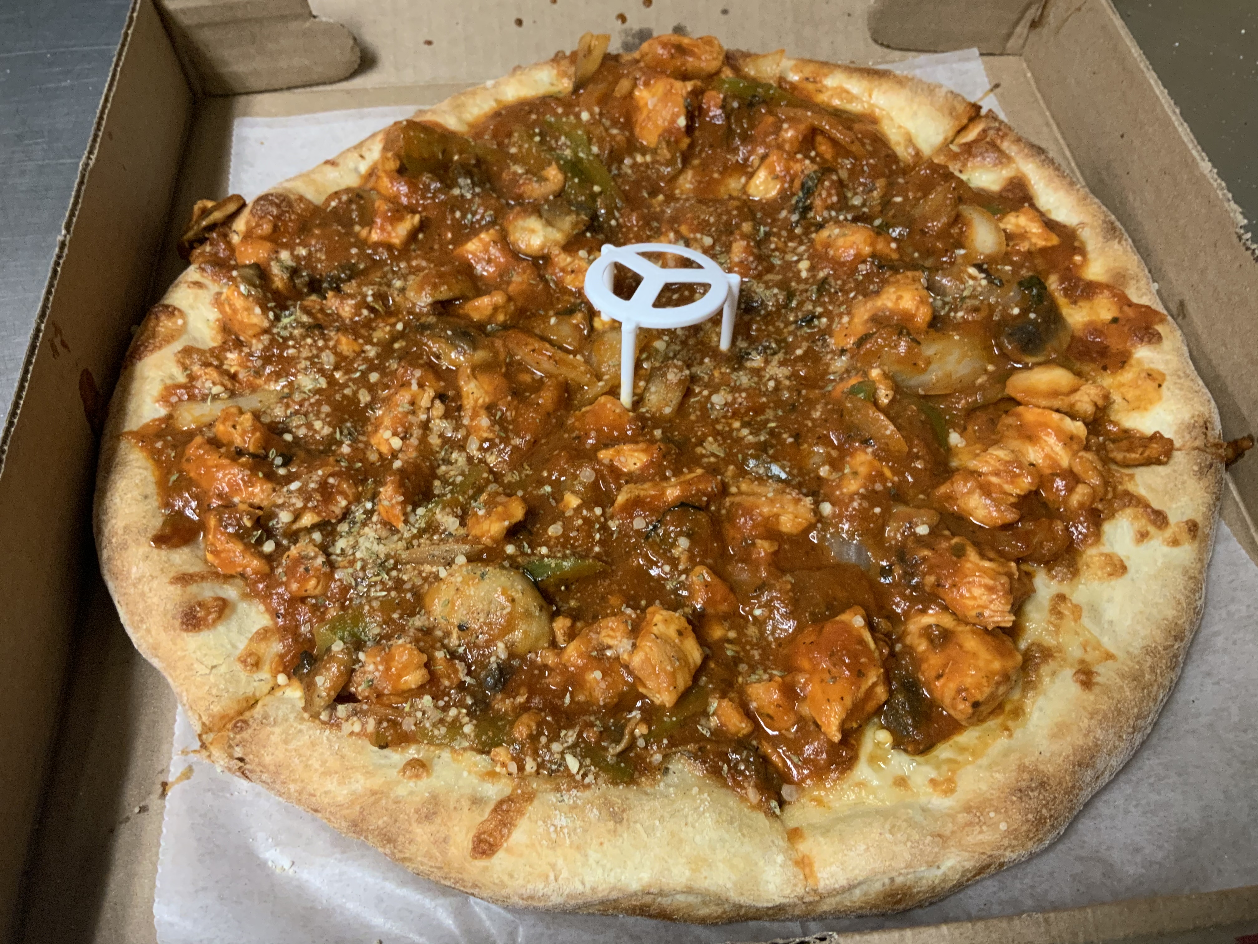 Order Chicken Cacciatore Pizza food online from Nino's Pizzarama store, Royersford on bringmethat.com