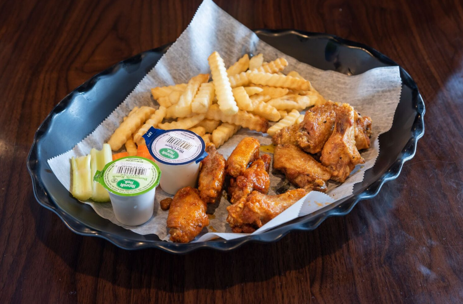 Order 10 Piece Wings Combo food online from Wings 101 store, Roswell on bringmethat.com