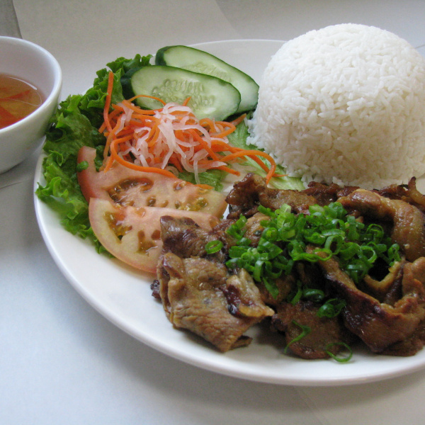 Order C04. Sliced BBQ Pork Rice (CHN) food online from Pho Daily store, Gardena on bringmethat.com
