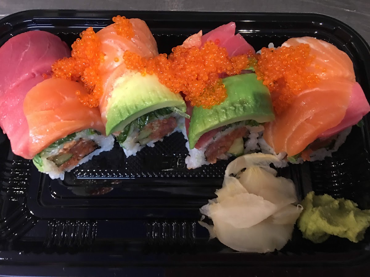 Order 43. Amazing Roll food online from Sushi Kinta store, San Francisco on bringmethat.com