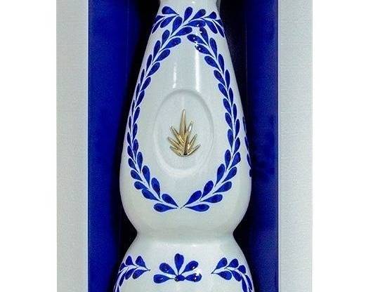Order Clase Azul reposado 750ml  food online from House Of Wine store, New Rochelle on bringmethat.com