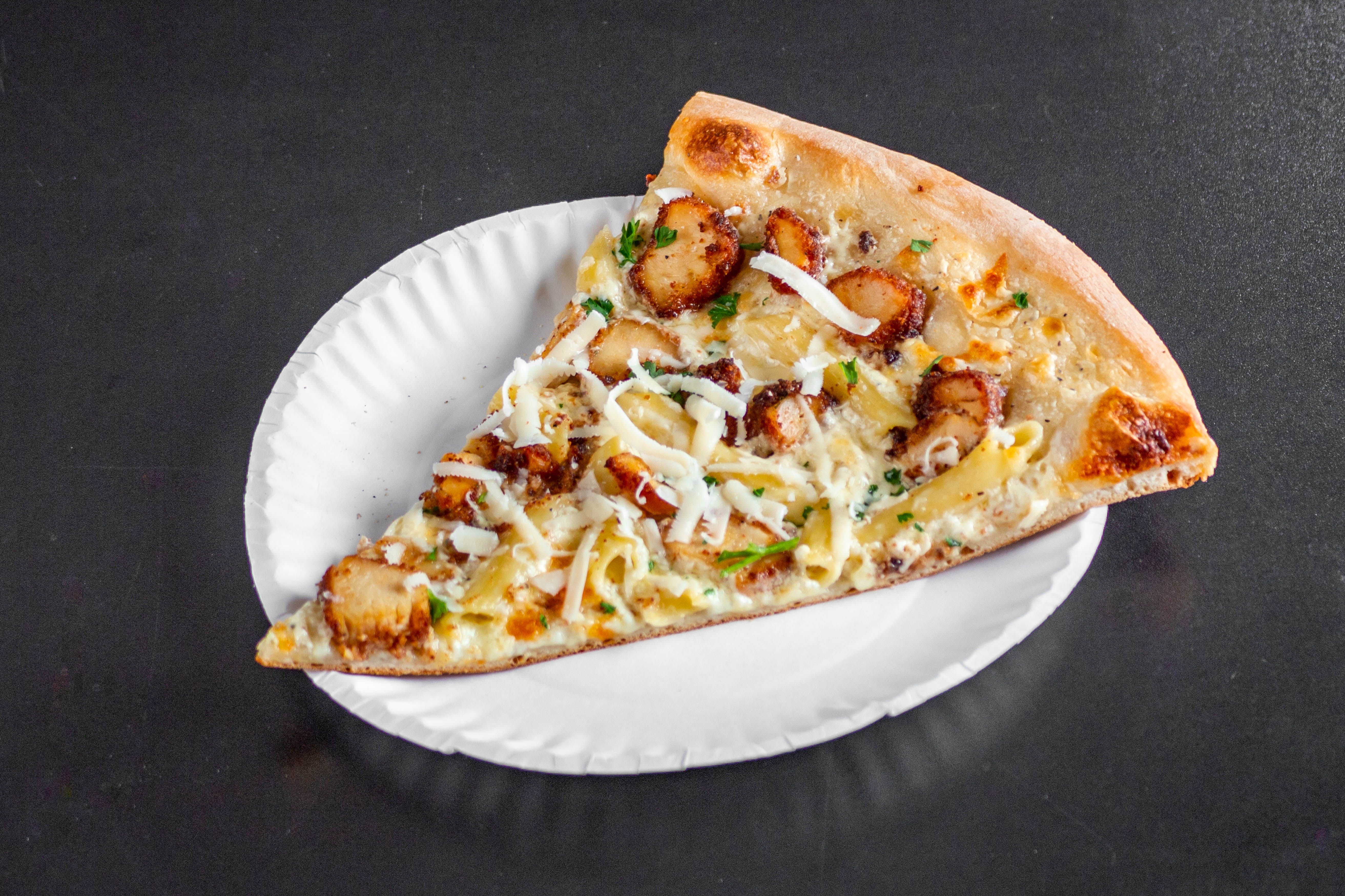 Order Chicken Penne Alfredo Home Run Pizza - 12'' food online from Big G's Pizza store, Chicago on bringmethat.com