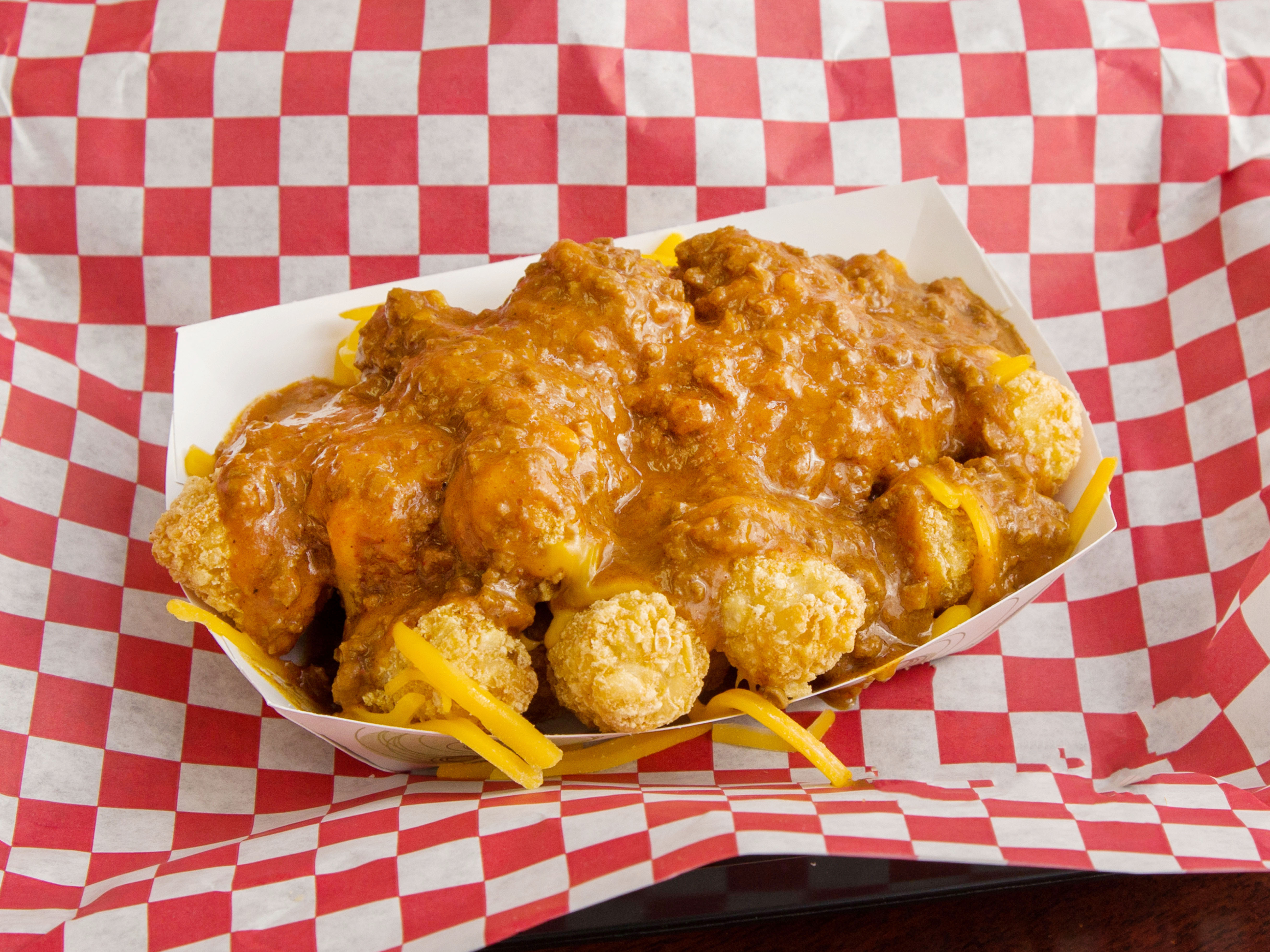 Order Chili Cheddar Tater Tots food online from Detroit Coney Grill store, Phoenix on bringmethat.com