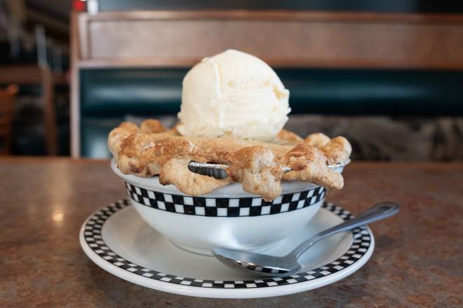 Order Apple Cobbler food online from Black Bear Diner store, Sandy on bringmethat.com