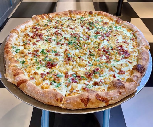 Order 20" Chicken Bacon Alfredo Pizza food online from PizzaCake store, Las Vegas on bringmethat.com