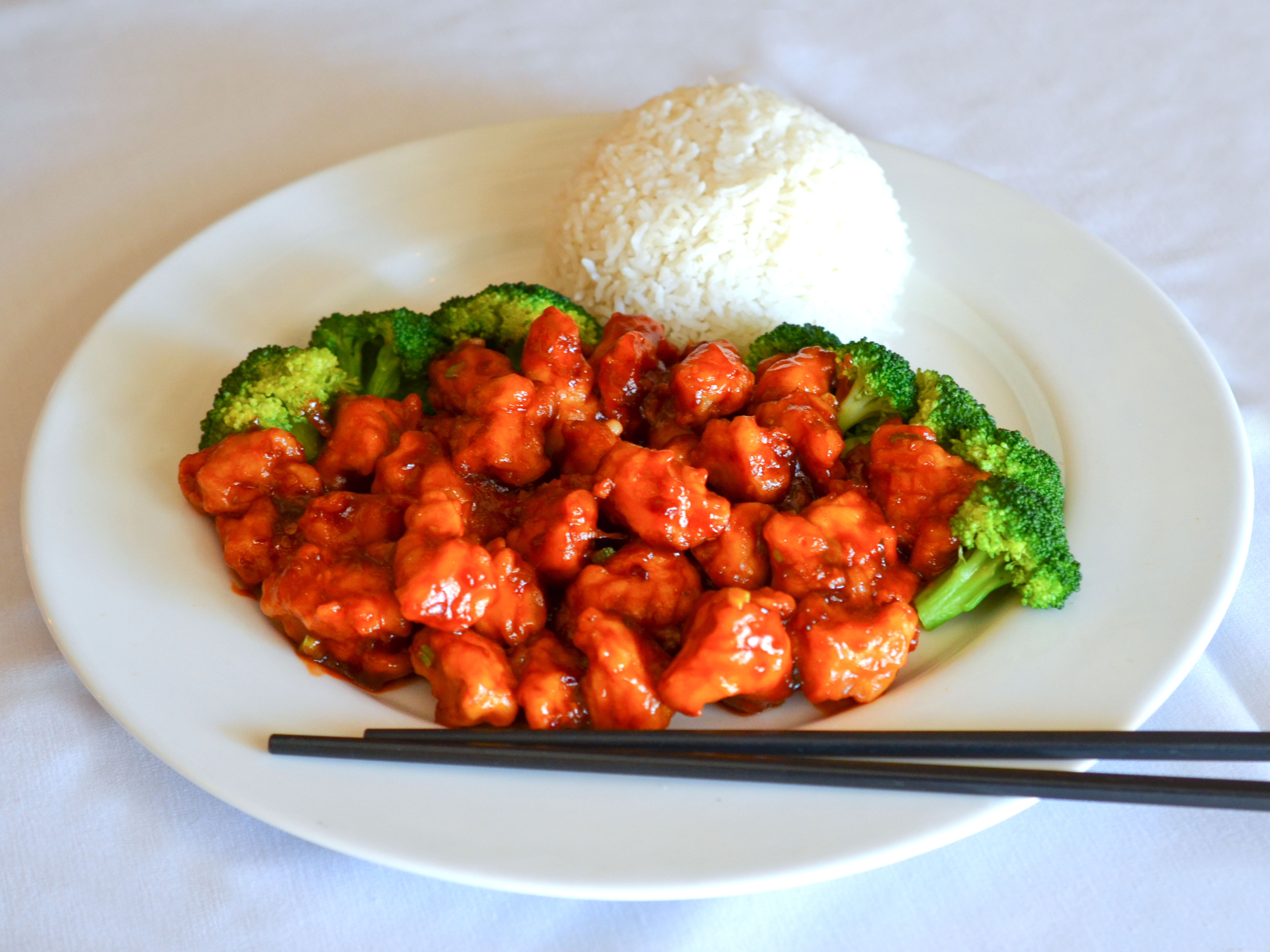 Order Sauteed General Tso's Chicken  food online from Sake Bomb store, Durham on bringmethat.com