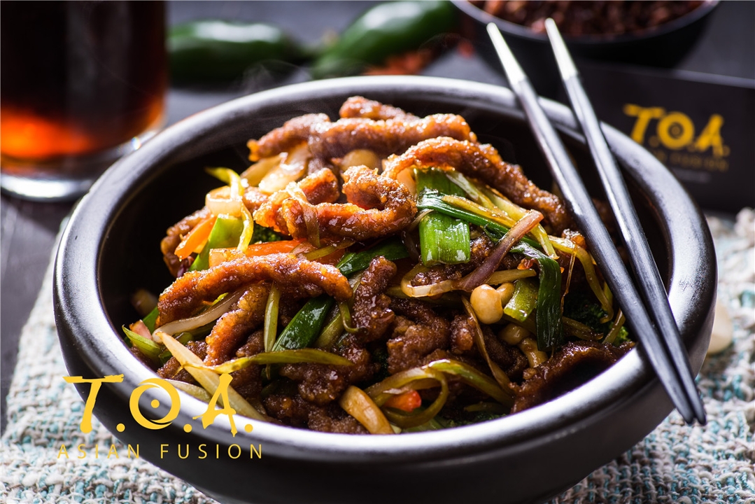 Order Szechuan Crispy Dry Beef food online from Toa Asian Fusion store, Farmingdale on bringmethat.com