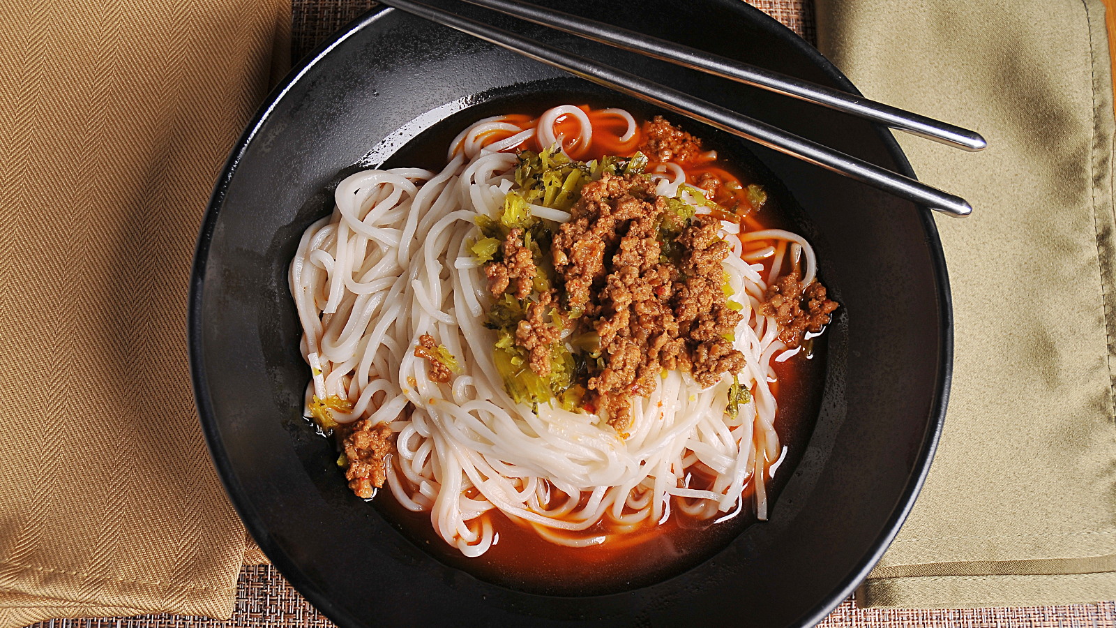 Order Dan Dan Noodles food online from Ban Ban Asian Bistro store, Abington on bringmethat.com