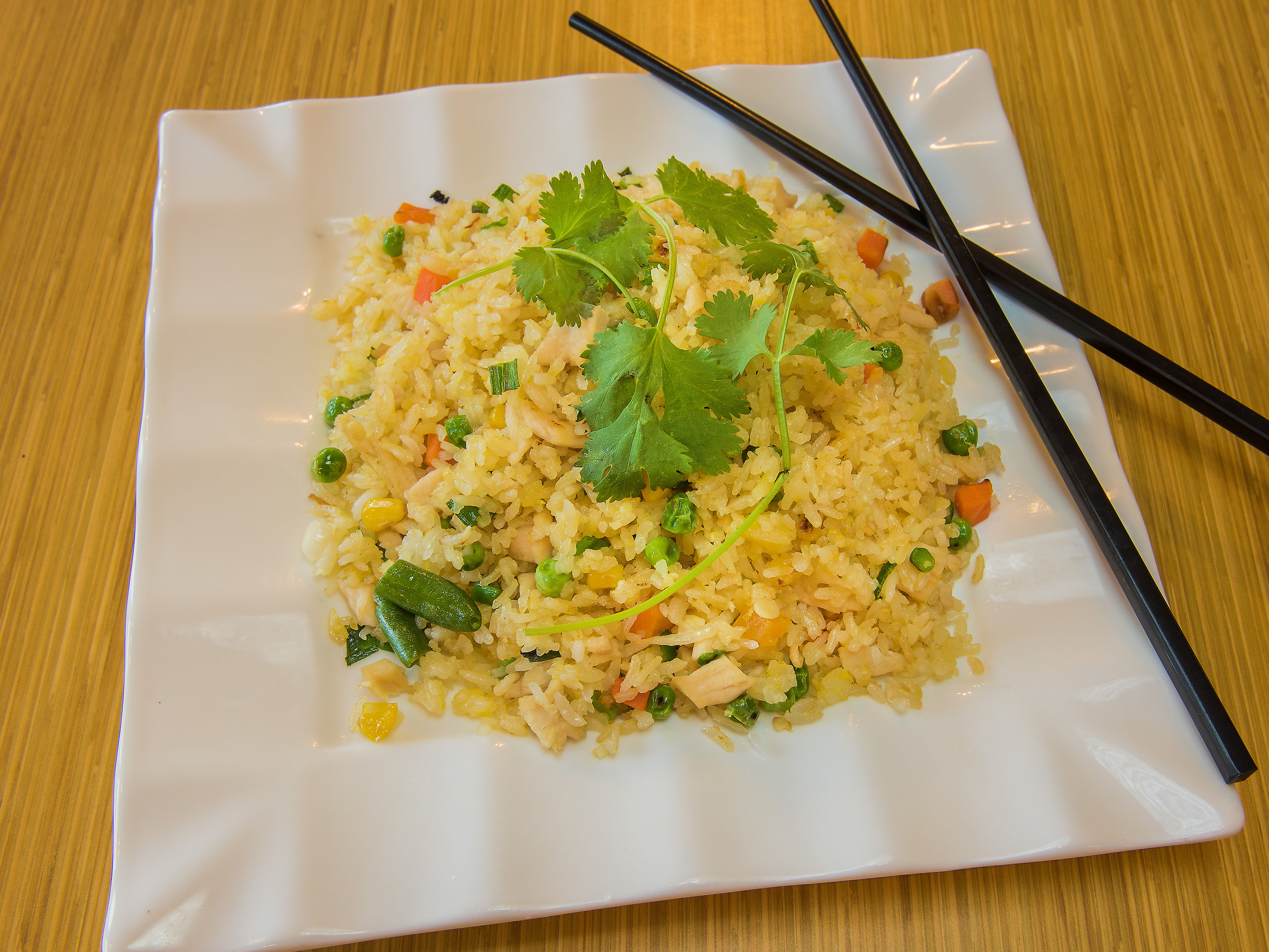Order F1. Chicken Fried Rice food online from Pho Bom store, Denver on bringmethat.com