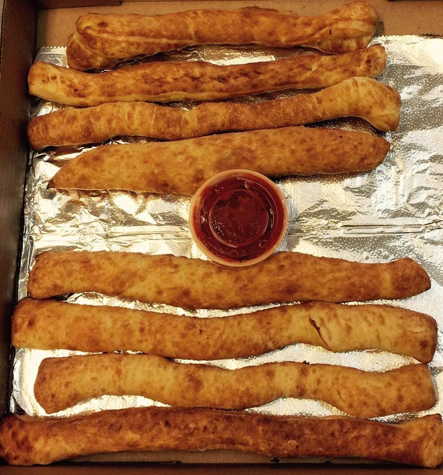 Order Breadsticks - Appetizer food online from Best Pizza & Wings store, College Park on bringmethat.com
