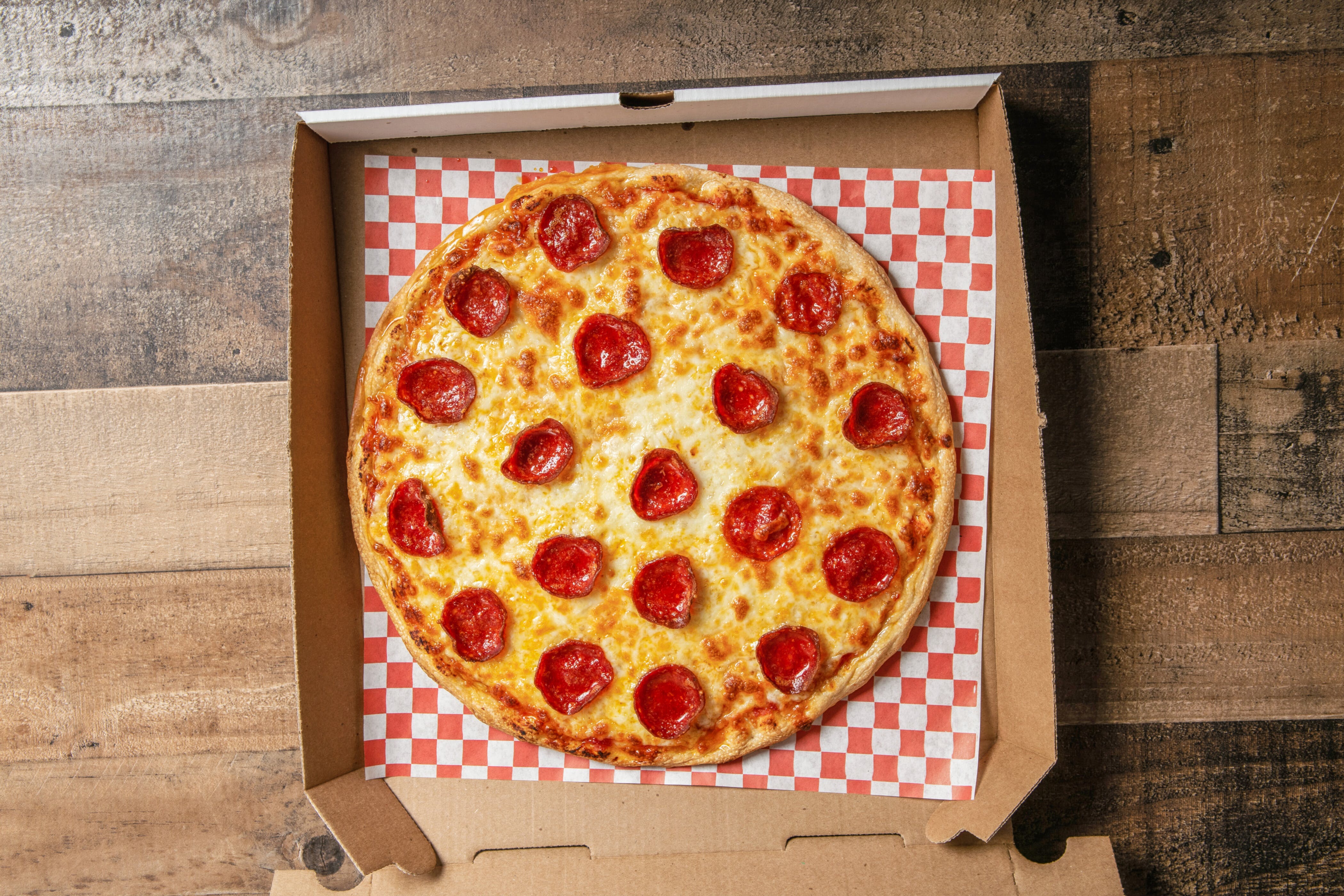 Order Pepperoni Pizza Slice - Slice food online from Mojoes Chicken store, Rochester on bringmethat.com