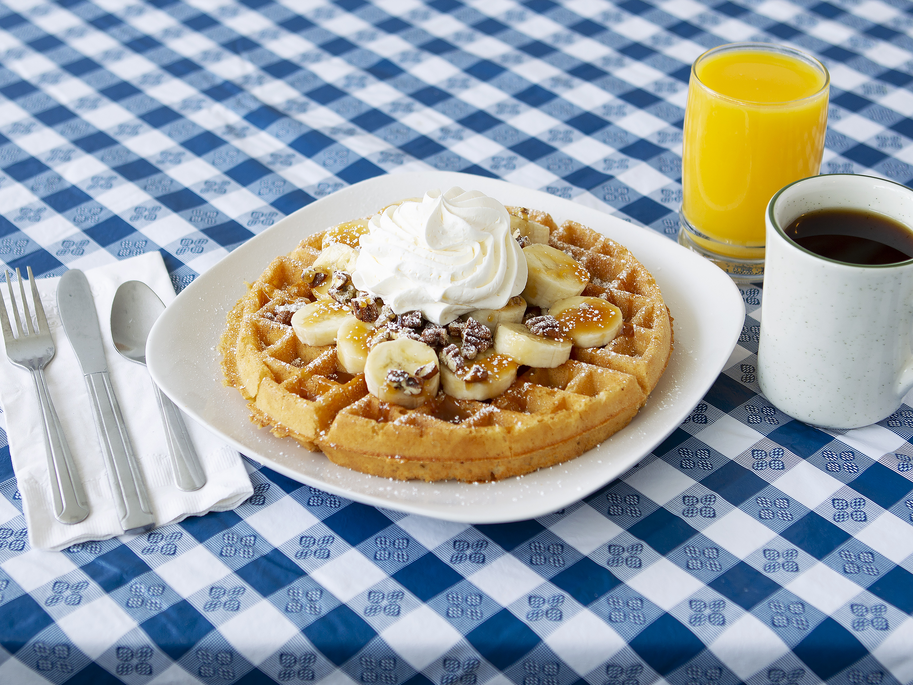 Order Caramel, Banana and Pecan Waffle food online from Country Waffles store, Livermore on bringmethat.com