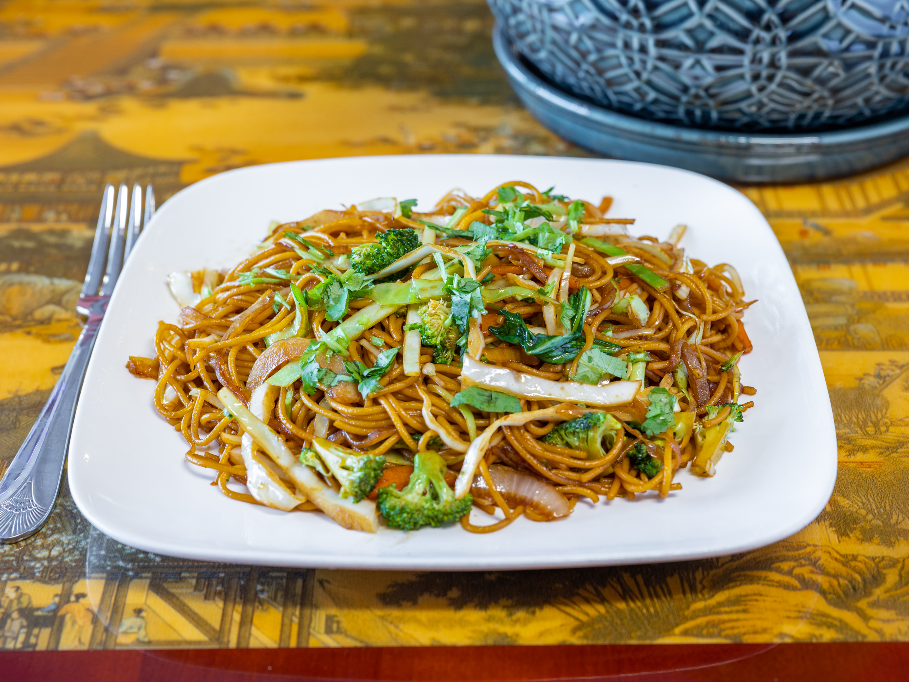 Order 52. Vegetable Chow Mein Noodles food online from New Red Panda store, Milton on bringmethat.com