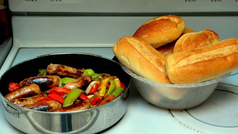 Order Italian Sausage and Peppers food online from Chicken Wings Snob store, Detroit on bringmethat.com