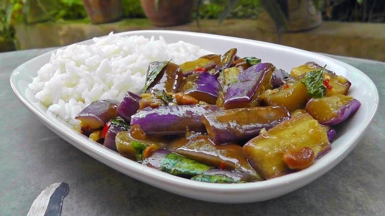Order Pad Ma Kua (Spicy Egg Plant) food online from Saap Lao Thai Cuisine store, New Castle on bringmethat.com