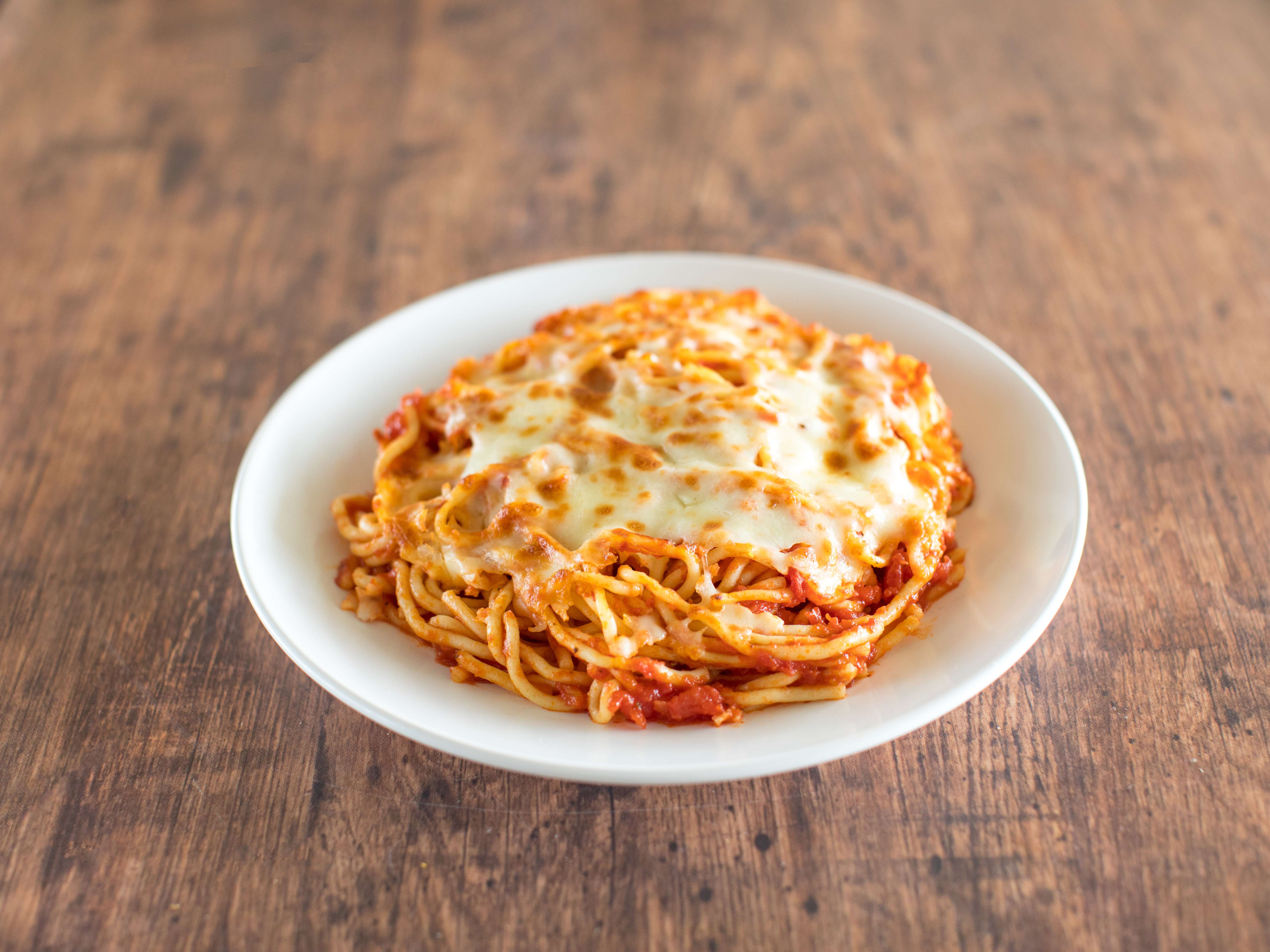 Order Baked Spaghetti with Marinara Sauce food online from Valentino's Italian Pizzeria store, Richmond on bringmethat.com