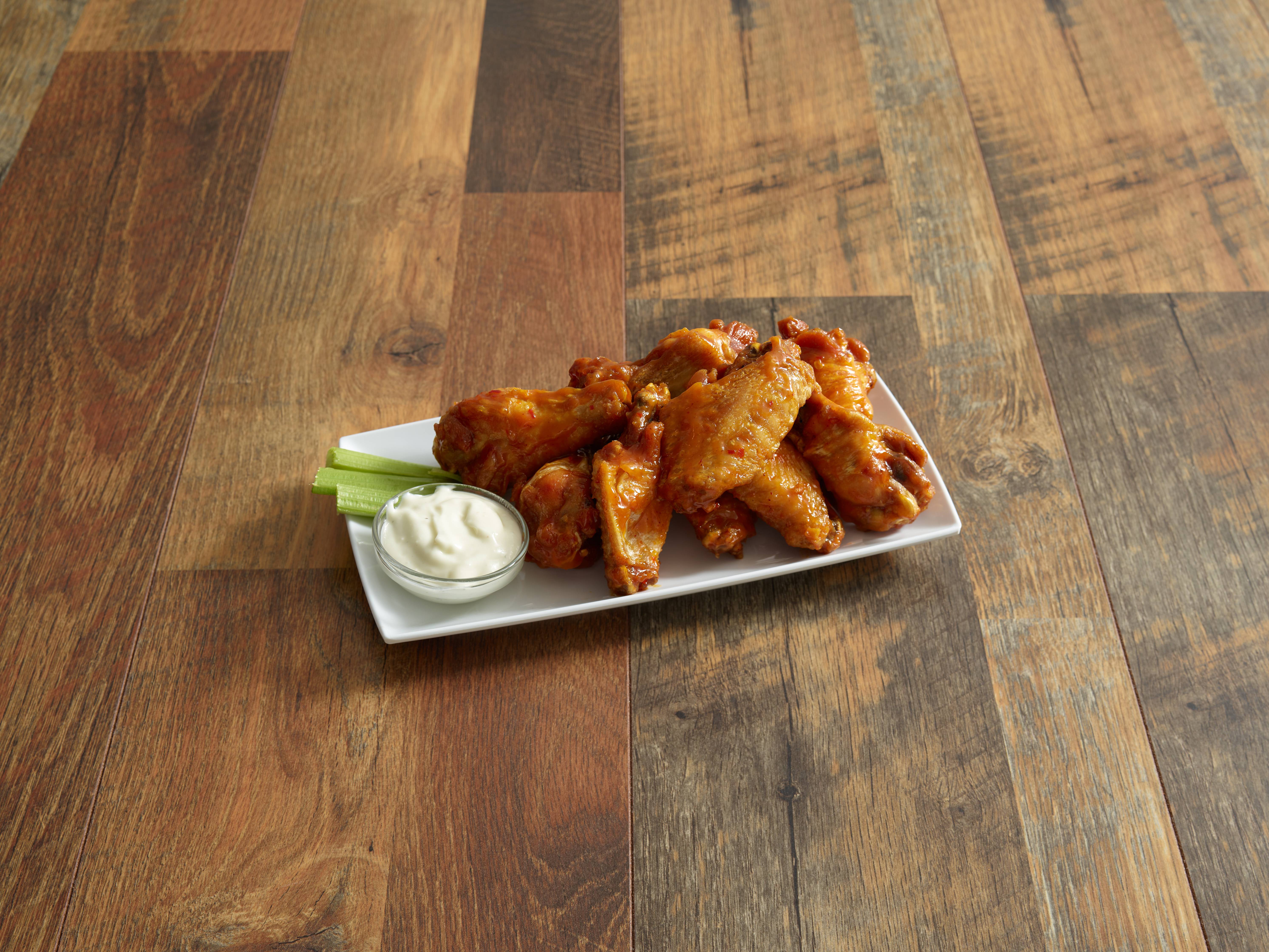 Order Traditional Wings food online from Amore Pizza & More store, Liverpool on bringmethat.com