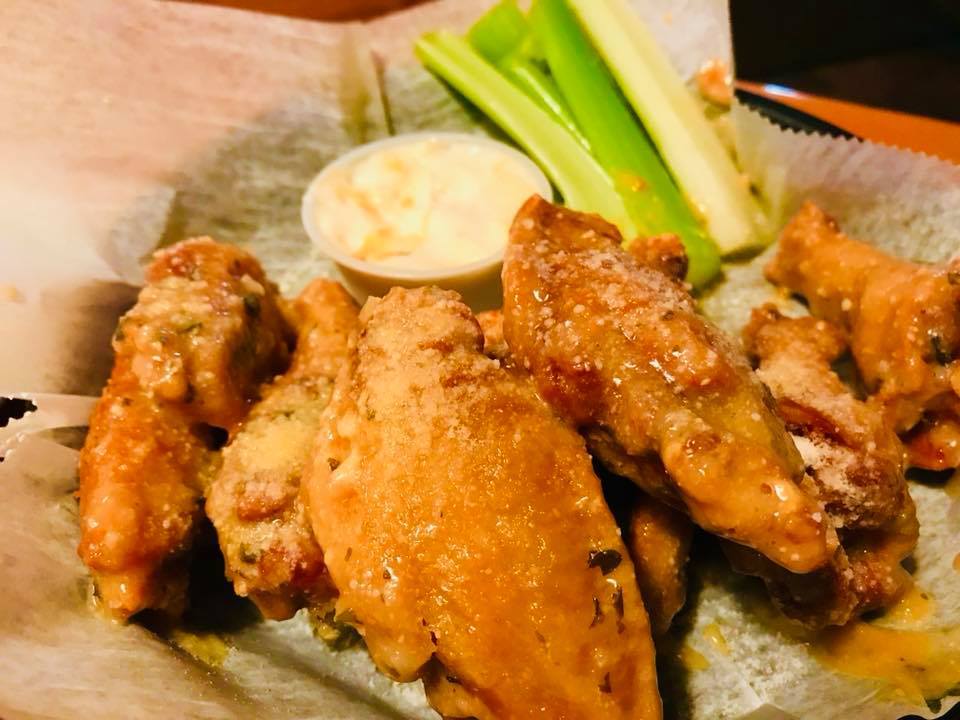 Order 10 Wings w/ Celery & Bleu Cheese food online from Across The Street Pub store, Albany on bringmethat.com