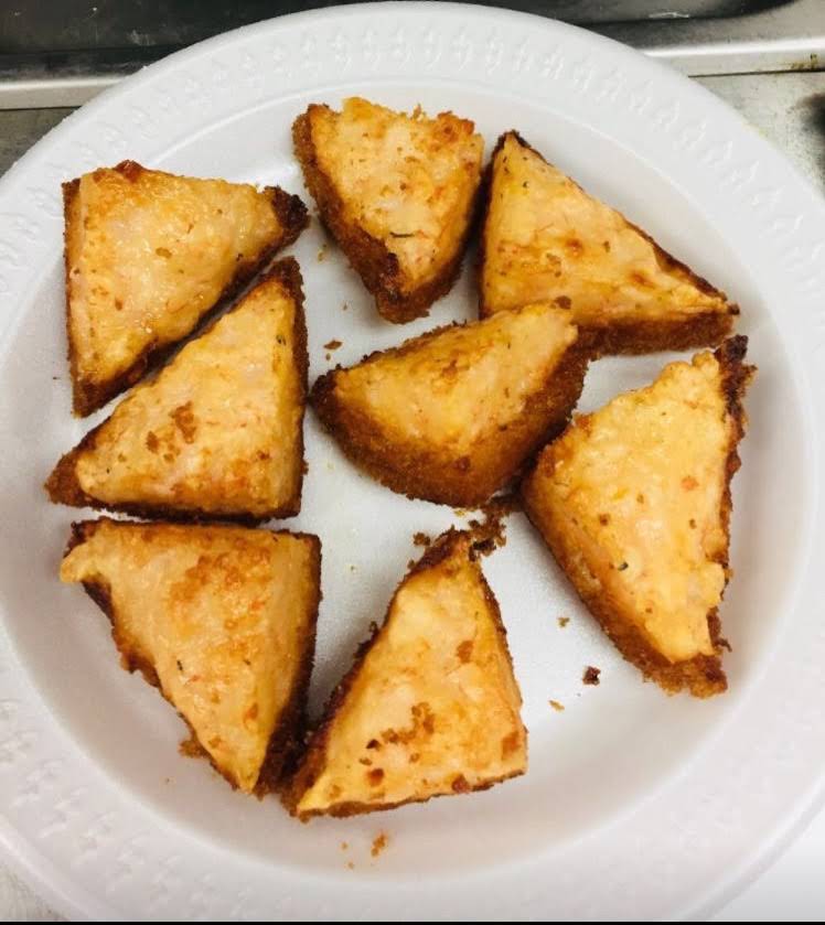 Order 8 Pieces Shrimp Toast food online from Chop Suey Huang store, Chicago on bringmethat.com