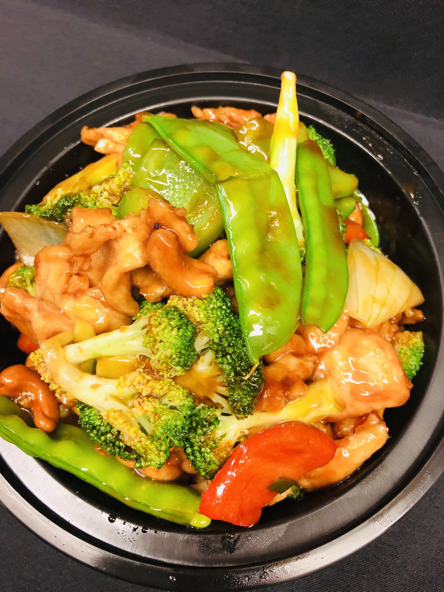 Order Royal Chicken Dinner food online from Pepper Asian Bistro II store, Denver on bringmethat.com