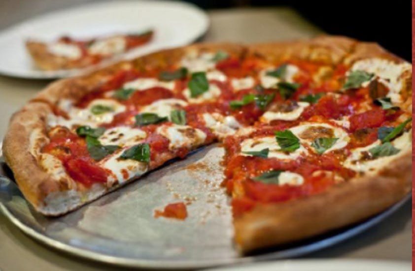 Order NY Style Margherita Pizza - Medium food online from That's Italian Pizza & Pasta - Hinesville store, Hinesville on bringmethat.com