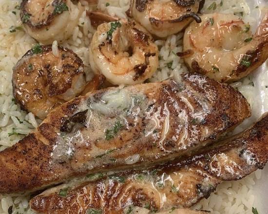 Order Grilled Fish & Shrimp Over Rice food online from Big Fish Market store, Inglewood on bringmethat.com