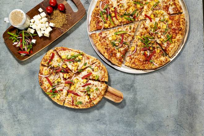 Order 14" Large Hand-Tossed Paneer Pizza food online from Pizza Karma store, Eden Prarie on bringmethat.com